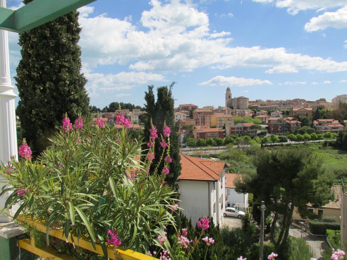 Hotel Conchiglia Verde Sirolo Exterior foto